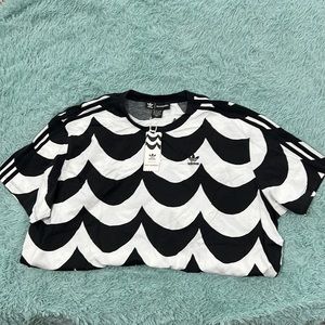 Adidas x marimekko T-shirt